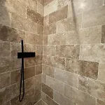 Le Cosy Revely, 2 Pieces Sur Les Remparts , Climatise Апартаменти *