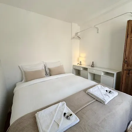아파트 Le Cosy Revely, 2 Pieces Sur Les Remparts , Climatise *