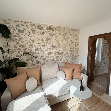 Le Cosy Revely, 2 Pieces Sur Les Remparts , Climatise 아파트