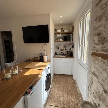 Le Cosy Revely, 2 Pièces Sur Les Remparts , Climatisé
